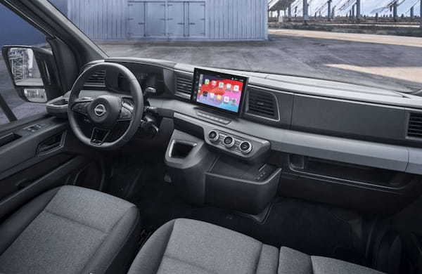 日産が新世代大型バンの新型インタースターを欧州で発表