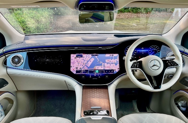 メルセデス・ベンツEQS SUV 試乗記　圧倒されるラグジュアリー空間をもつSUV