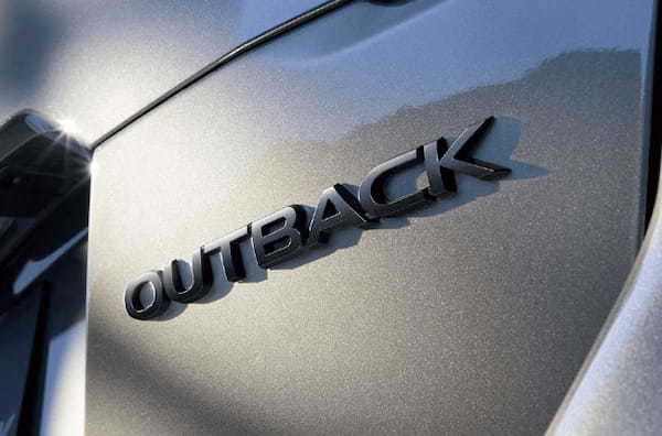今秋発表予定のSUBARUレガシィ・アウトバックの改良モデルが先行予約を開始