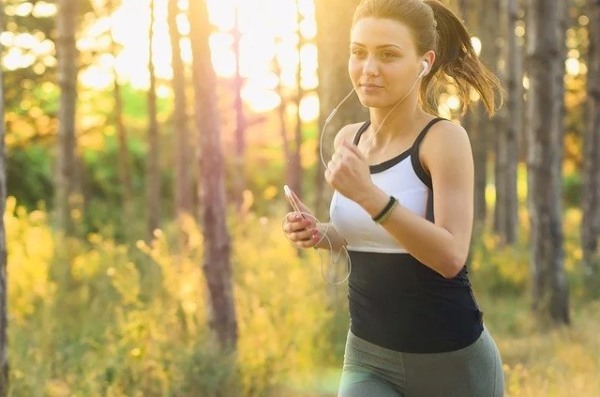 ランニングが脚痩せに効果的！脚を細くする正しい走り方やその効果を徹底解説！