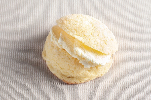 【513BAKERY】5月は「日本全国ご当地パンフェア」を開催!三重県の特産品・松阪牛など、全国各地のご当地食材を使ったパンが大集合!また、5月12日(金)から創業13周年を記念したパン福袋を販売!