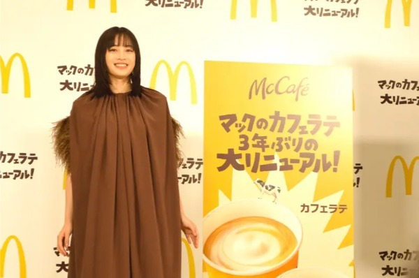 広瀬すずの「モ～たまらん」はペットカメラ？マクドナルド「カフェラテ」リニューアルイベント