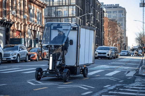 「日本にはどうかな？」ラストマイル配送向けの“電動アシスト付き4輪自転車”「Fastport」発表
