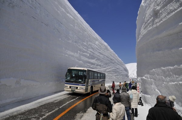 【世界で最も雪の積もる都市ベスト10】上位を独占したのは日本のあの都市だった