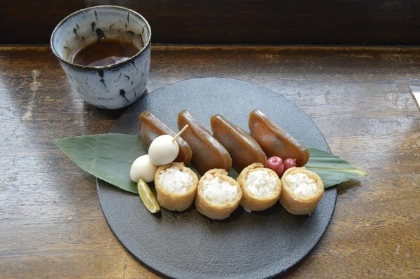 なんだこれ？こんにゃくでシャリを包んだ「こんにゃく寿司」って知ってる？