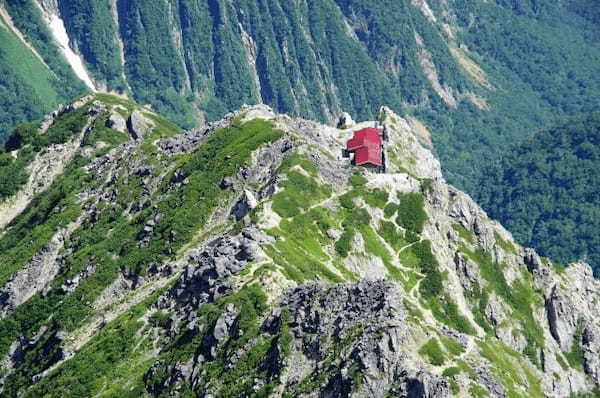 【槍ヶ岳・登山ガイド】ベストシーズンはいつ？初心者向け・日帰りルートもご紹介！