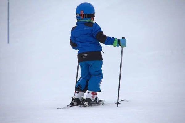 札幌の雪遊びスポット4選。そりやチューブ滑りなどアクティビティを満喫！