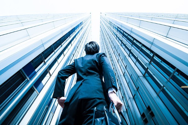 2023卒が支持する「就職ブランド」ランキング、5位バンダイ、4位大和証券。3位日本生命、2位伊藤忠、1位は?