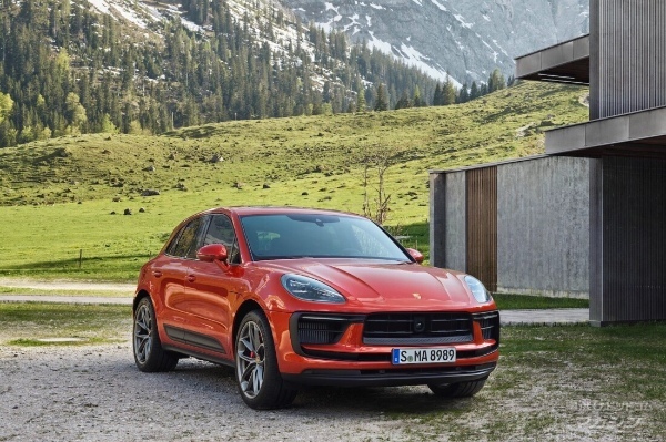 ポルシェのSUV、カイエンとマカンの違いを解説