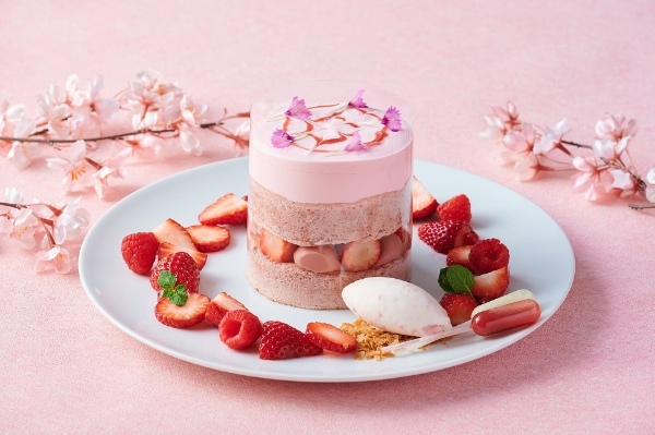 桜と苺のスフレパンケーキ＆フォレノワールパフェ