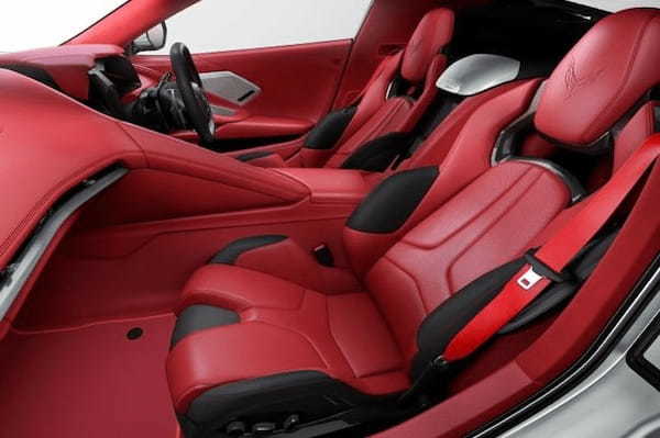 アメリカンスポーツカーの伝統と魂を具現化したシボレー・コルベットの2タイプの限定モデルが登場