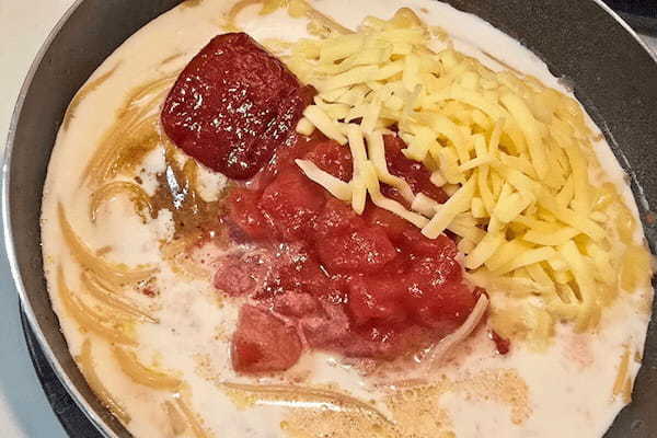 パスタに“あの調味料”を入れるなんて… コク旨でピリ辛の「アラビアータ風」が完成