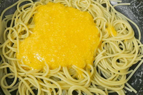 シンプルなのに濃厚…　二つ星イタリアン元料理人の「たまごかけパスタ」が絶品