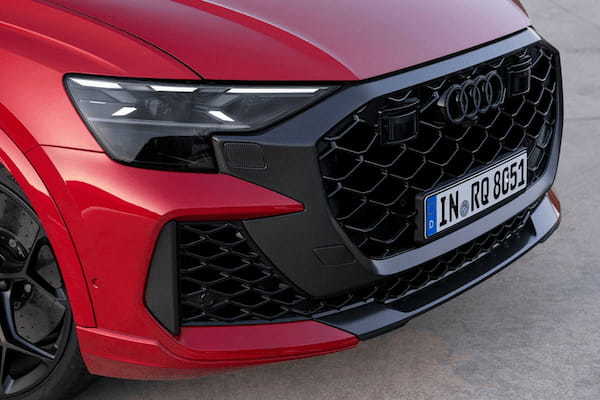 アウディ 究極のフルサイズSUVクーペ「RS Q8 performance」を発表