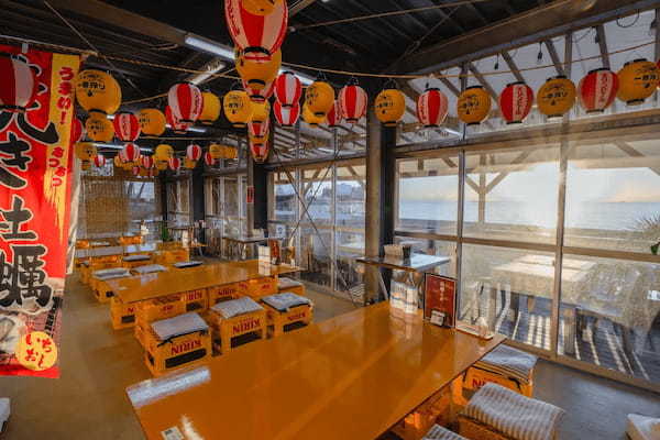 愛知県美浜町で【破格の10円 牡蠣ラーメン】を販売開始。海の絶景を眺められる牡蠣小屋で《完全赤字大サービス》『WOOD DESGIN PARK野間』