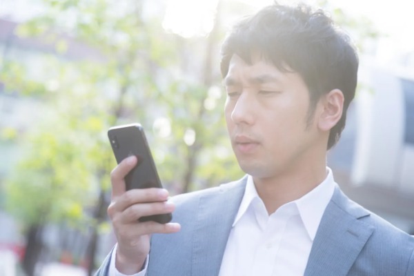 仕事をサボる人の特徴とは？サボりたくなる原因と解決法をご紹介！