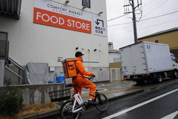 ヨーク×OniGOが 注文から最短10分配送を開始 食品宅配サービスにおける革新性とは