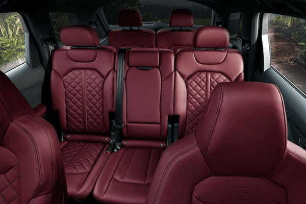 アウディ　フルサイズSUVに高性能のSQ7、SQ8を発売。V8型4.0Lツインターボを搭載