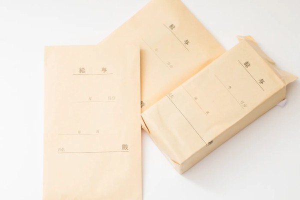 【信用金庫】の仕事を徹底解説！年収は？福利厚生は？