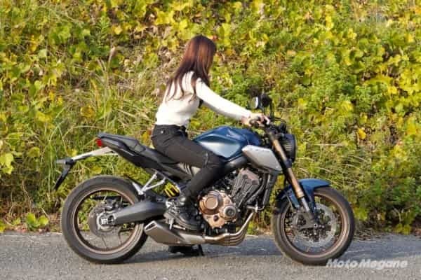 400クラスの車格で95馬力！ CB650Rにバイク女子が試乗