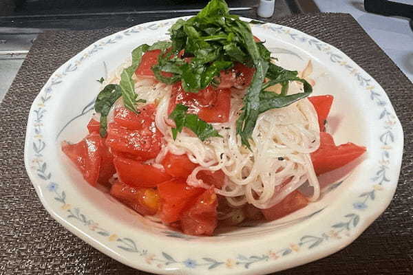 リュウジ氏の“トマトそうめん”が最高　和えるだけなのにヤバい美味しさ…