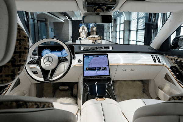 メルセデス・マイバッハ オートクチュール6300万円 Sクラス Haute Voiture国内3台のみ販売
