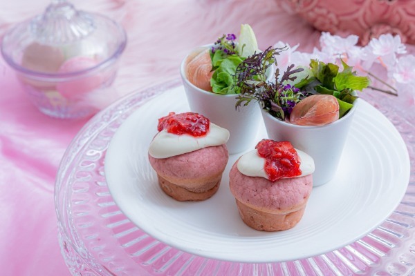 王妃マリーアントワネットをテーマにしたプリンセスドレスケーキや‟苺”と‟桜”のスイーツを楽しめる!『プリンセスアフタヌーンティー ~マリーアントワネットのイチゴとサクラのティータイム~』開催
