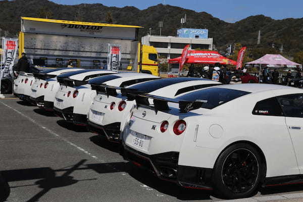 「GT-R」が230台も集結! R35オーナーのための交流イベント「R35 GT-R祭 2024」に潜入!