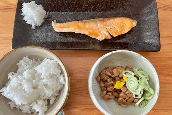 和の鉄人・道場六三郎さんが考案した「納豆の食べ方」 旅先の“朝定食”でも試したい…