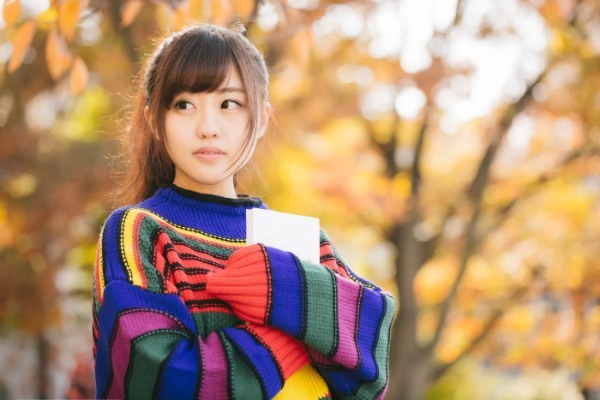 透明感がある女性の特徴は？モテる理由や透明感の出し方を解説！