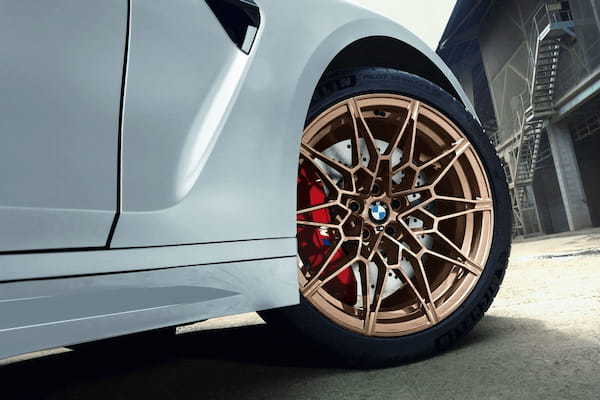 BMW マニュアルミッション搭載最後の「M3」を150台限定発売