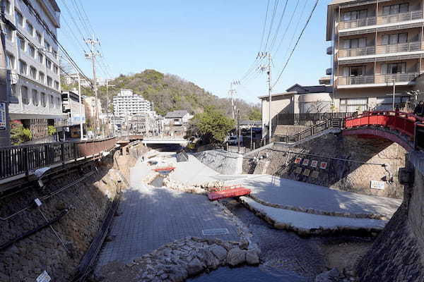 ガチ乗り鉄がおすすめする鉄道だけで行ける「駅チカ温泉」5選