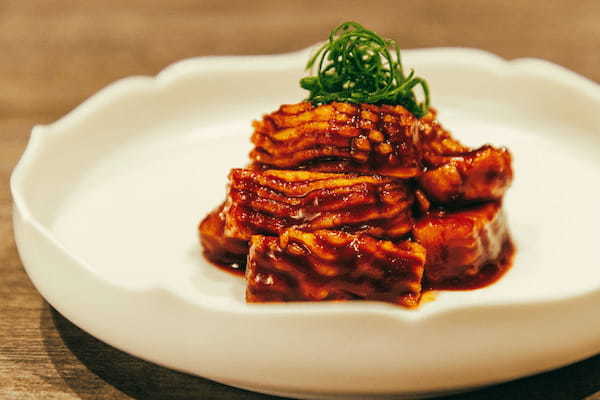 「焼肉うしごろ」が提案する“美食ホルモン”の2号店『焼肉ホルモン うしごろ 銀座店』2023年3月10日(金)グランドオープン