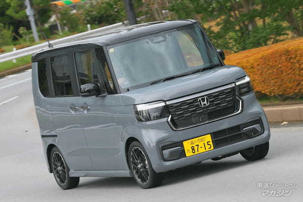 新型となったホンダ N-BOXとN-BOX カスタム。ベストバイはどっち？