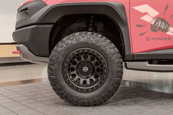 日産、タフギアなロッククロール仕様のX-TRAILコンセプトカー公開