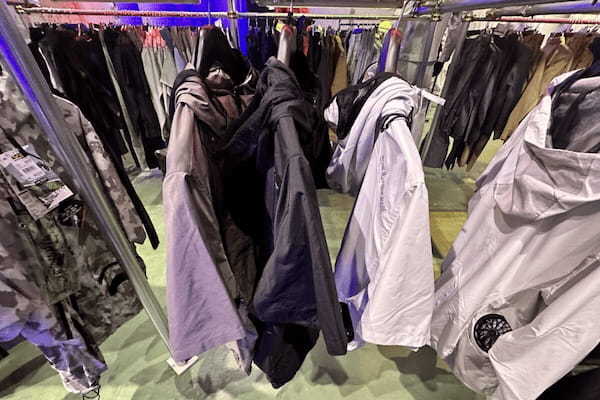 ワークマンに聞いた、空調服をオシャレに着るコツ 夏の作業を快適にかっこよく