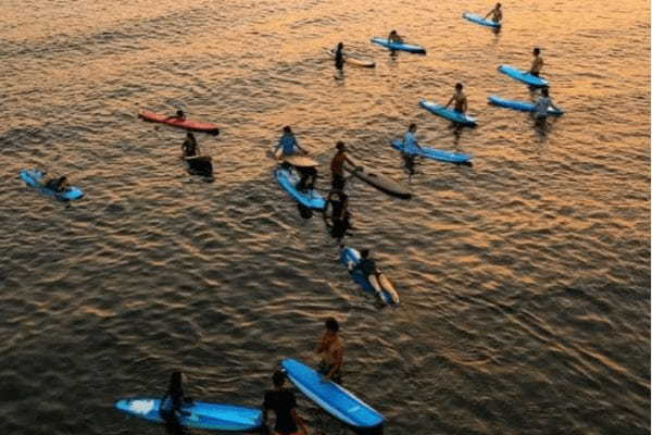 湘南のサーフィンスクールまとめ！初心者〜もっと上達したい人向けまでサポート充実！