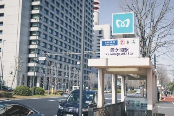 官僚のキャリアとノンキャリアは何が違う?出身大学・年収・なり方について解説!