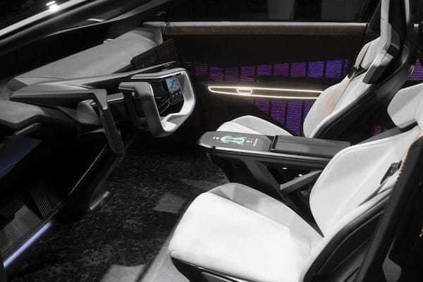 レクサスが2026年導入予定の次世代BEVのコンセプトモデル「LF-ZC」をジャパンモビリティショー2023で世界初公開