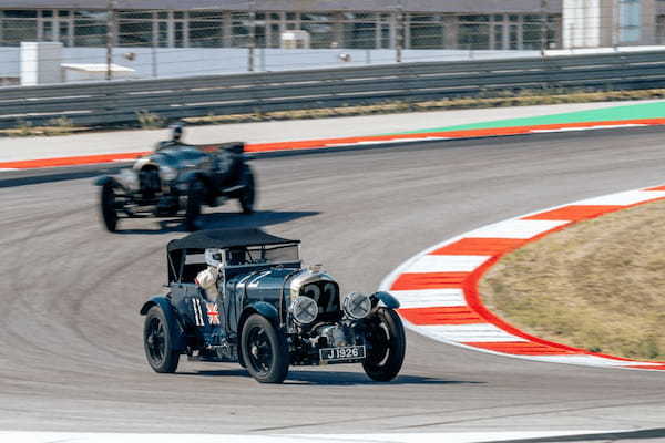 1930年以来初！ ｢ベントレー･スピードシックス｣のカスタマーカーがマリナーのワークショップを出発