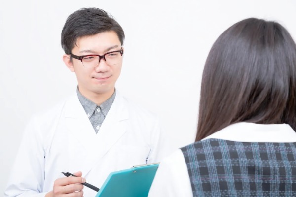 【医療秘書】の仕事内容とは？医療事務とは違う？年収や資格まで解説！