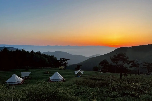 海、山、湖畔で出合う「絶景キャンプ場」12選