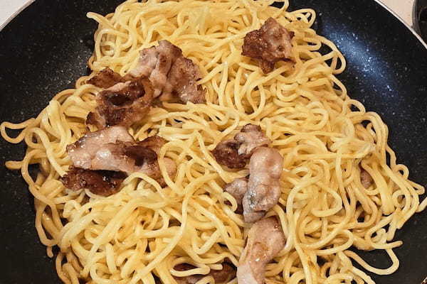 「めっちゃ元気になれそう」 くまの限界食堂の「にら豚焼きそば」が最強のスタミナ飯だった