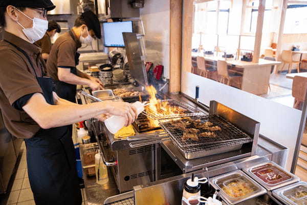 “牛肉のうまさ”を追求し続ける「吉野家」の新業態 牛かるび丼・スンドゥブ専門店『かるびのとりこ』