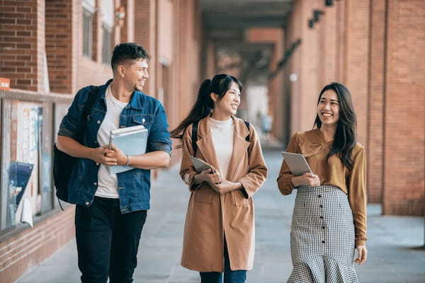 国内留学「年間800万円」は高い？安い？
