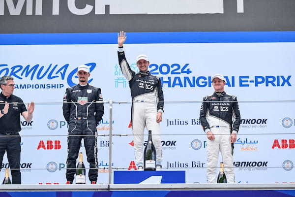 【フォーミュラEシーズン10】第11戦　中国・上海　ジャガーのミッチ・エバンスが今季2勝目　キャシディ3位、ローランド4位