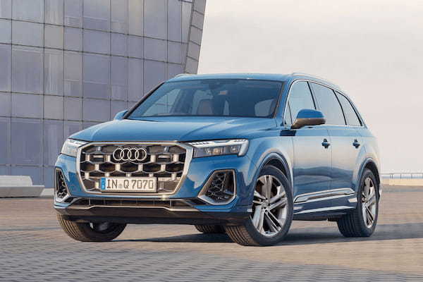 アウディ　3列シート7人乗りQ7、 SQ7の改良モデルを発売