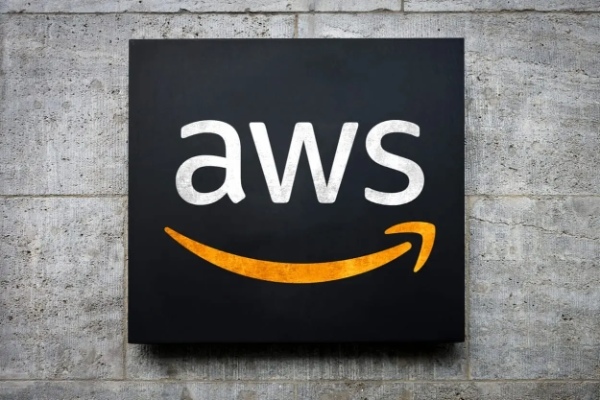 大手企業がAIサービスを次々とリリース! AmazonやAdobe、イーロン・マスクが開発表明