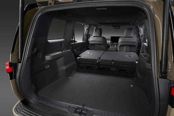 レクサスが今秋に新型GX550を日本で通常販売すると発表。合わせてGX550“OVERTRAIL+”を先行販売するとアナウンス