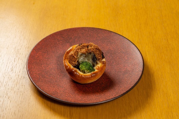 アパ社長カレーパンを銀座三越で限定販売アパ社長カレーパンを銀座三越で限定販売